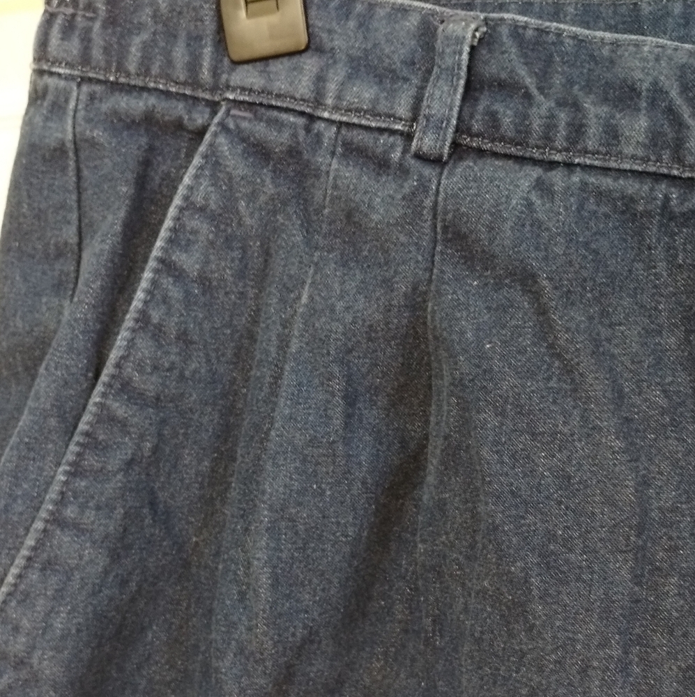 Westbound Dark Navy High-Rise Pleated Bermuda Shorts - Picture 5 of 10